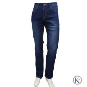 Pantalón vaquero azul oscuro de la marca Koyote para hombre. Tallas grandes 56 a 64, corte juvenil y cómodo en denim resistente y flexible.