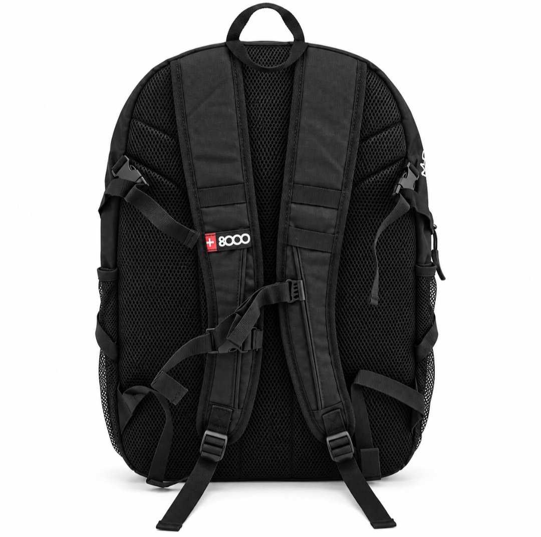 Mochila +8000 negra de trekking